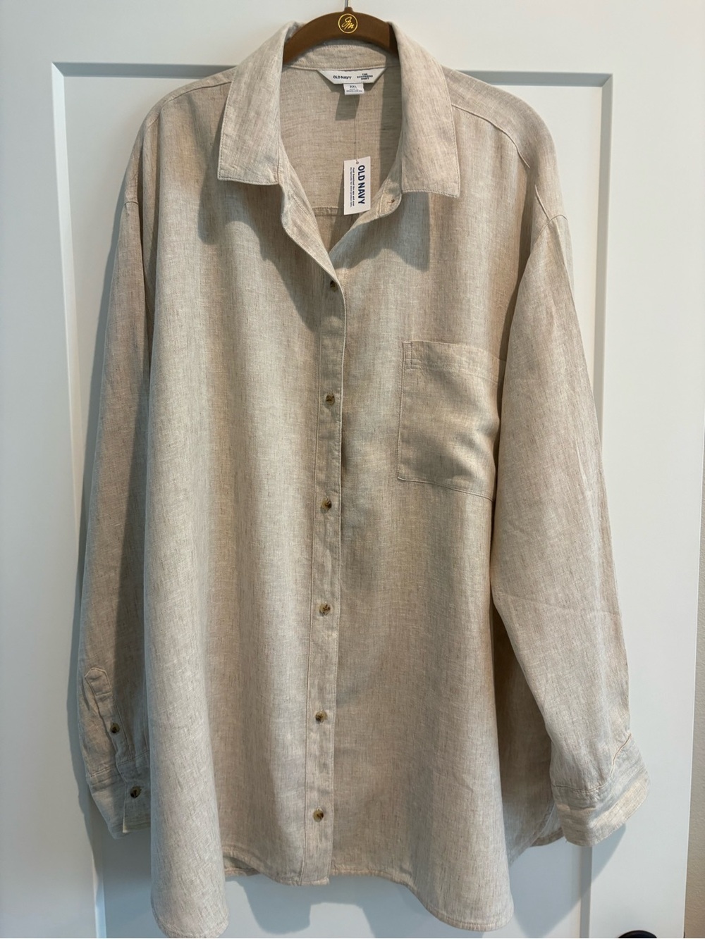 Old Navy women’s oatmeal linen boyfriend button down front shirt 
NWT XXL Tall